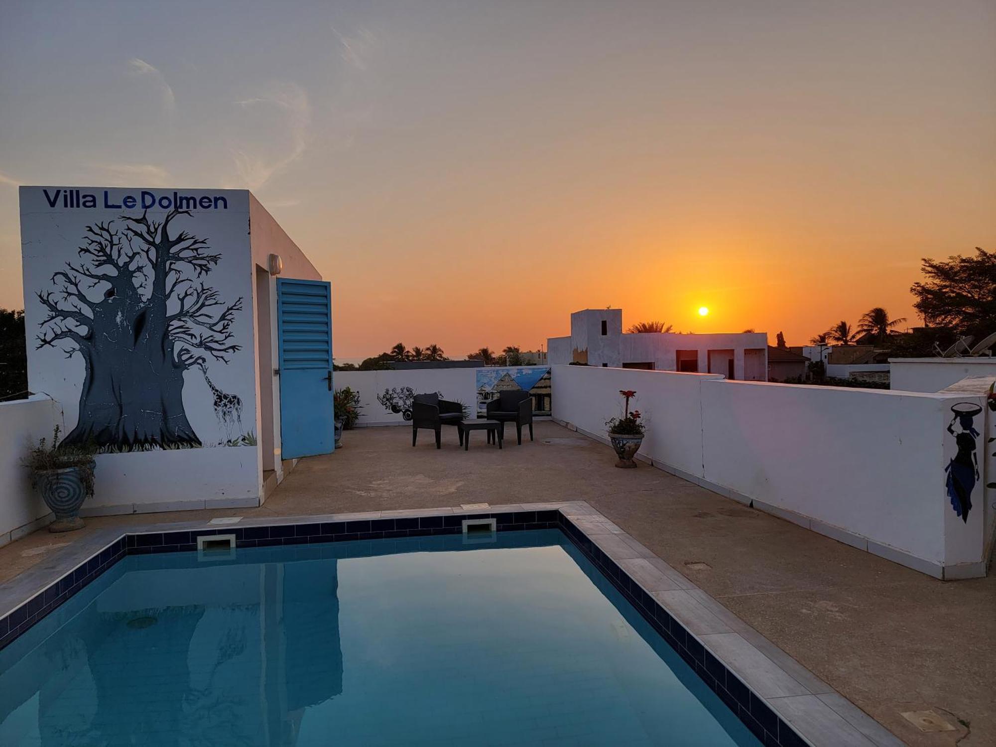 Le Dolmen De Mbour Apartment ภายนอก รูปภาพ