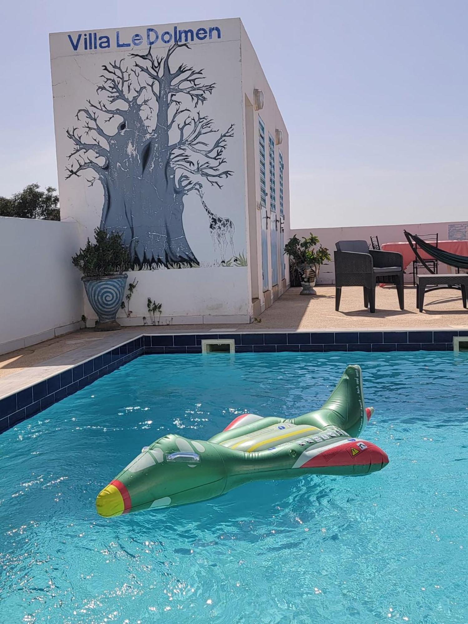 Le Dolmen De Mbour Apartment ภายนอก รูปภาพ