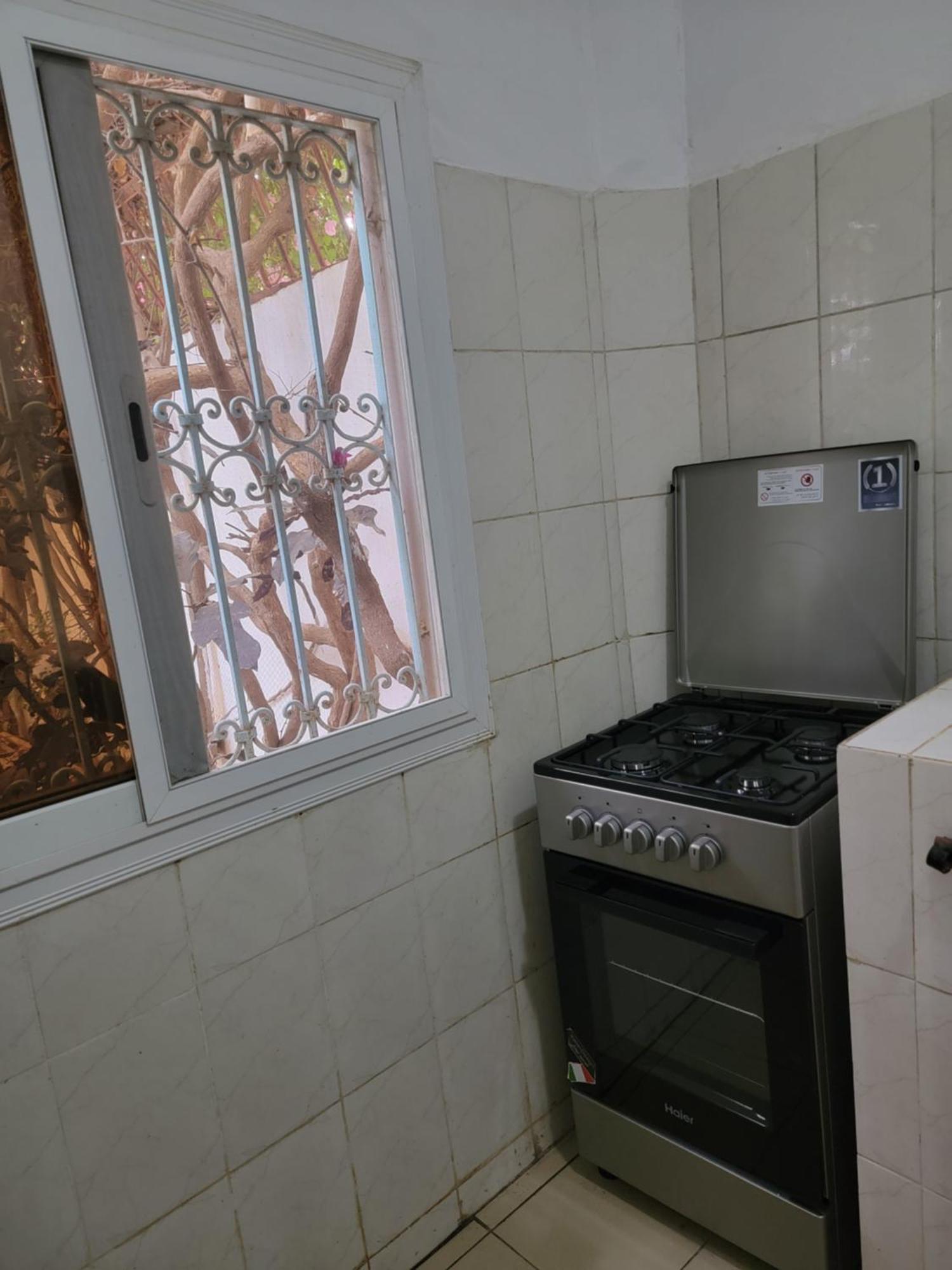 Le Dolmen De Mbour Apartment ภายนอก รูปภาพ