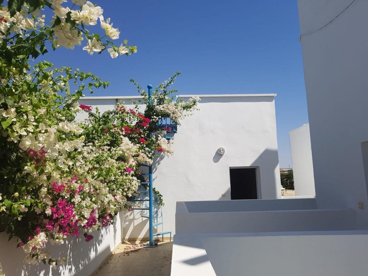 Le Dolmen De Mbour Apartment ภายนอก รูปภาพ